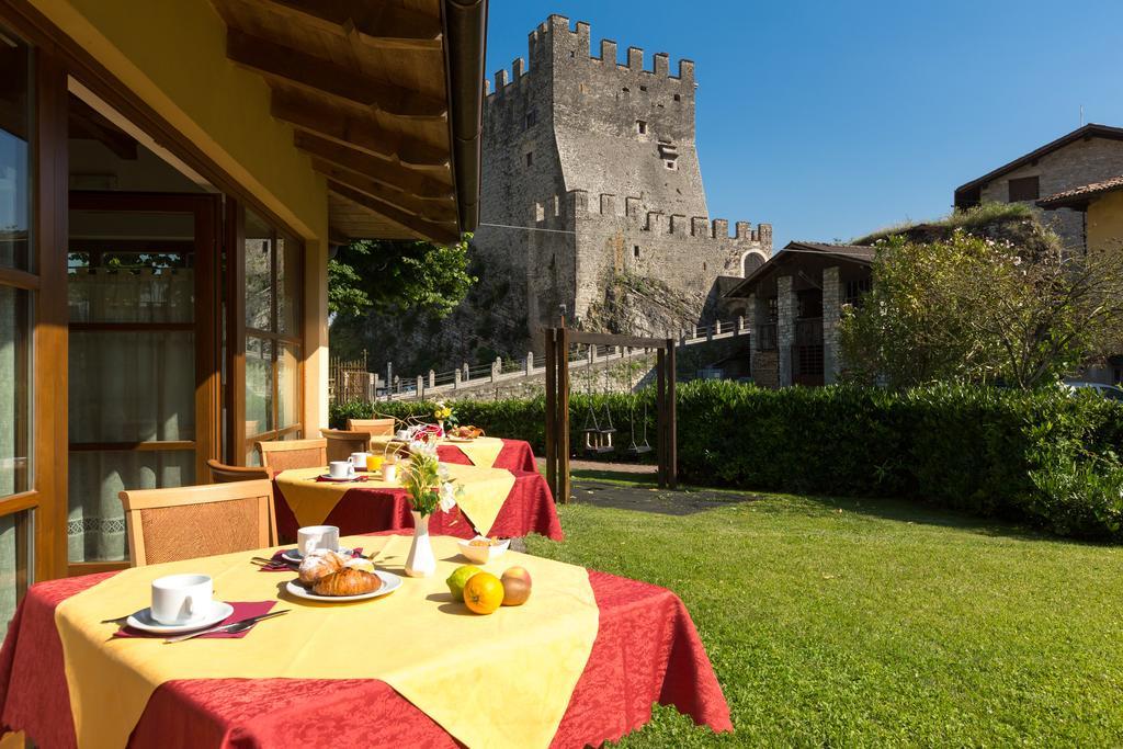 Hotel Antica Croce - Gardaslowemotion Tenno Εξωτερικό φωτογραφία