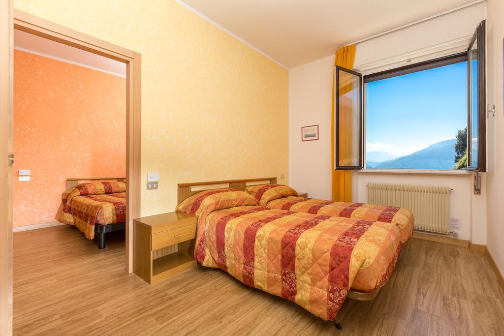 Hotel Antica Croce - Gardaslowemotion Tenno Εξωτερικό φωτογραφία